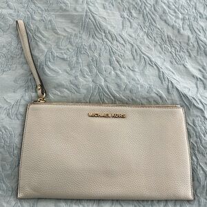 Michael Kors Cream Wristlet